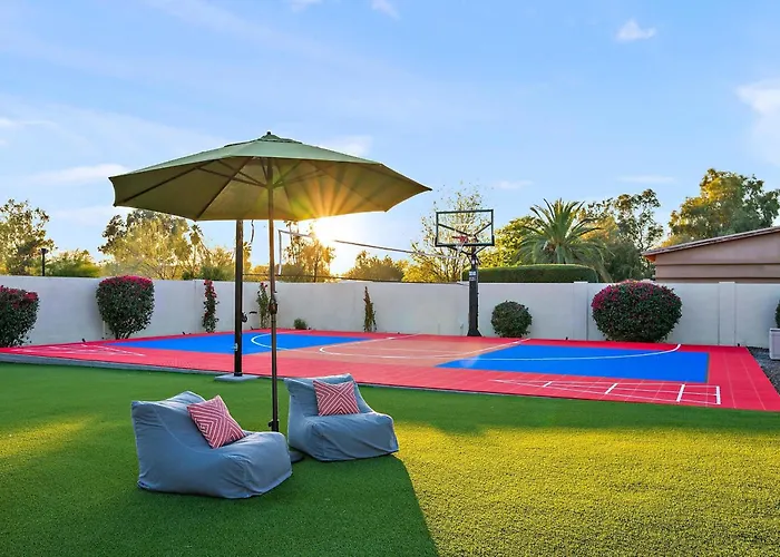 6 Bedroom W Sport Court Pool Playground Hot Tub Arcade *